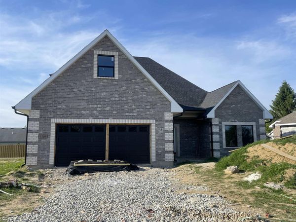 2540 Chrystal Woods Drive, Kokomo, IN 46901