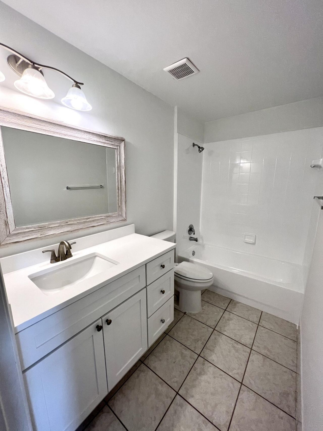 2040 Greenview Shores Boulevard, Unit 214, Wellington, FL 33414 Photo