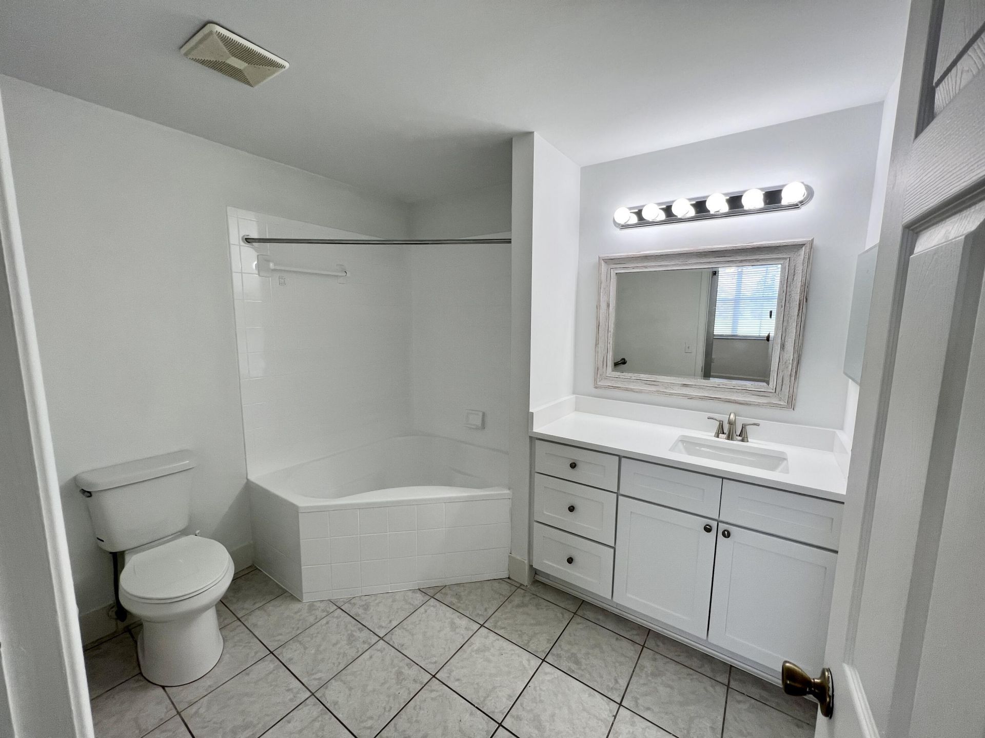 2040 Greenview Shores Boulevard, Unit 214, Wellington, FL 33414 Photo