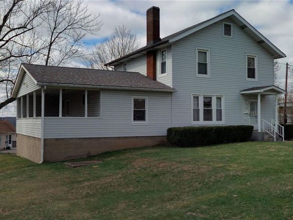 3926 N 40th Ave, New Brighton, PA 15066