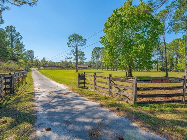 100 WILD HORSE RUN, DELTONA, FL 32738