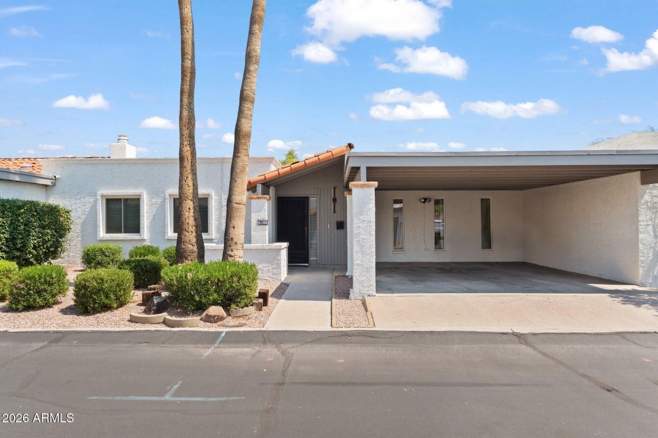 6105 N 12th Way, Phoenix, AZ 85014 Main Photo