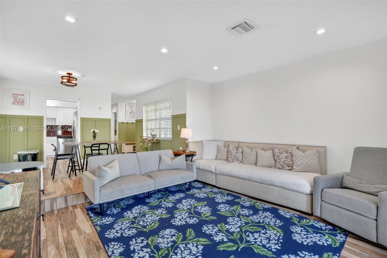 7016 SW 103rd Pl , Miami, FL 33173 Photo