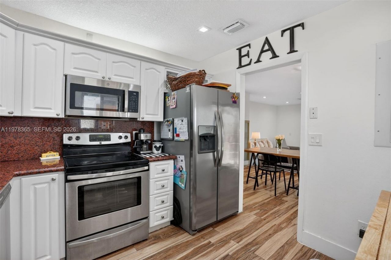 7016 SW 103rd Pl , Miami, FL 33173 Photo