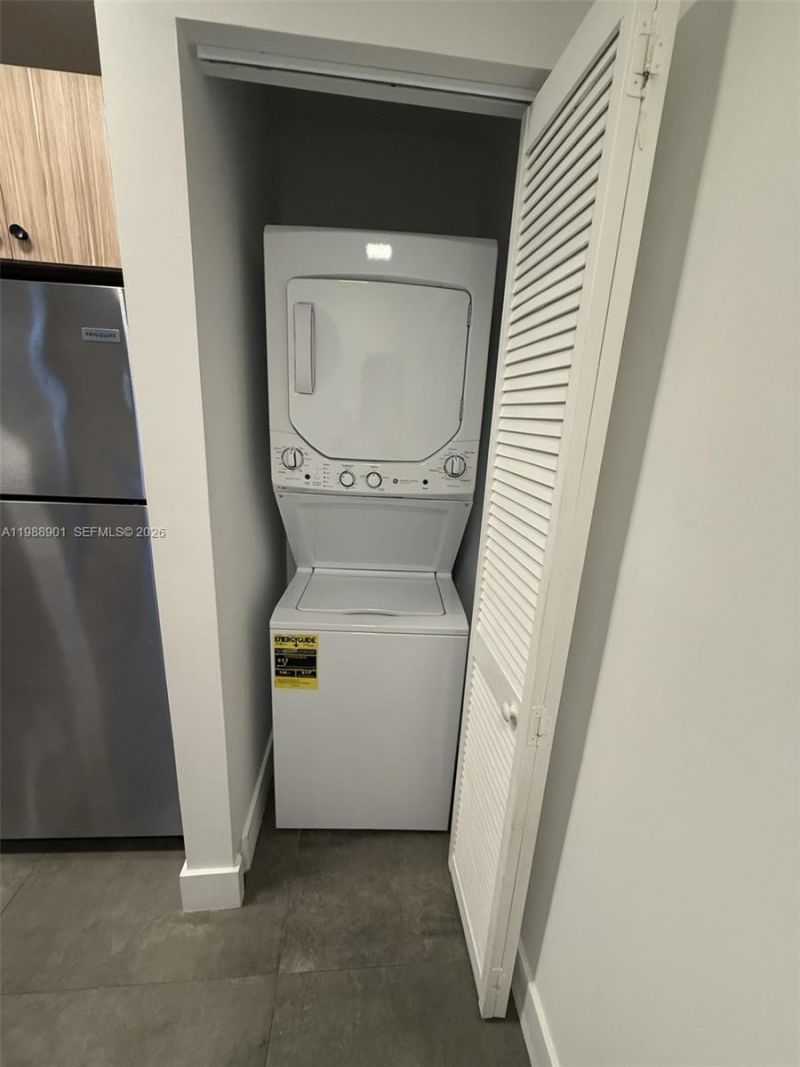 2010 SW 25th Ter , Unit 205, Miami, FL 33133 Photo