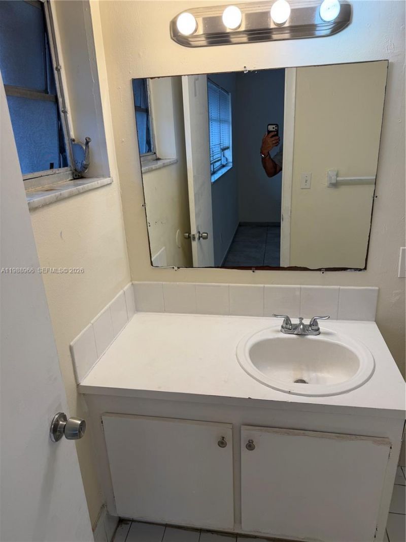 15221 NE 6th Ave , Unit A302, Miami, FL 33162 Photo