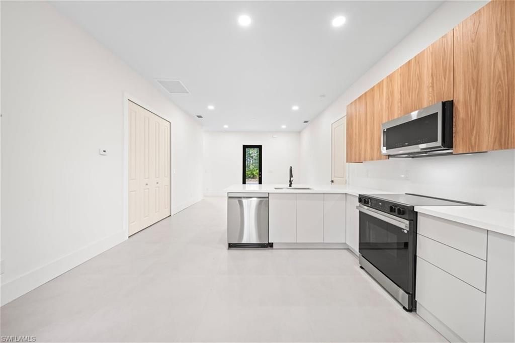 1805 W 10th St , Lehigh Acres, FL 33972 Photo