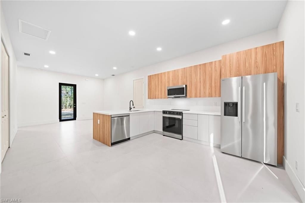 1805 W 10th St , Lehigh Acres, FL 33972 Photo