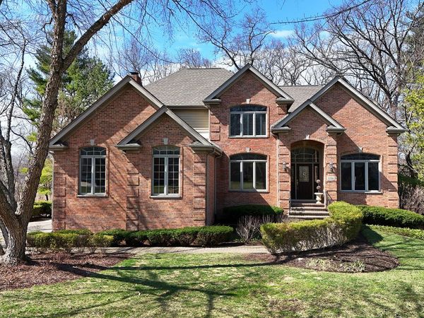 1396 Notre Dame Drive, Lemont, IL 60439