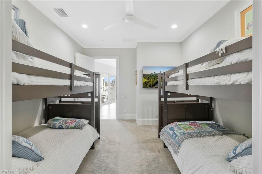 689 Pelican Ct , Marco Island, FL 34145 Photo