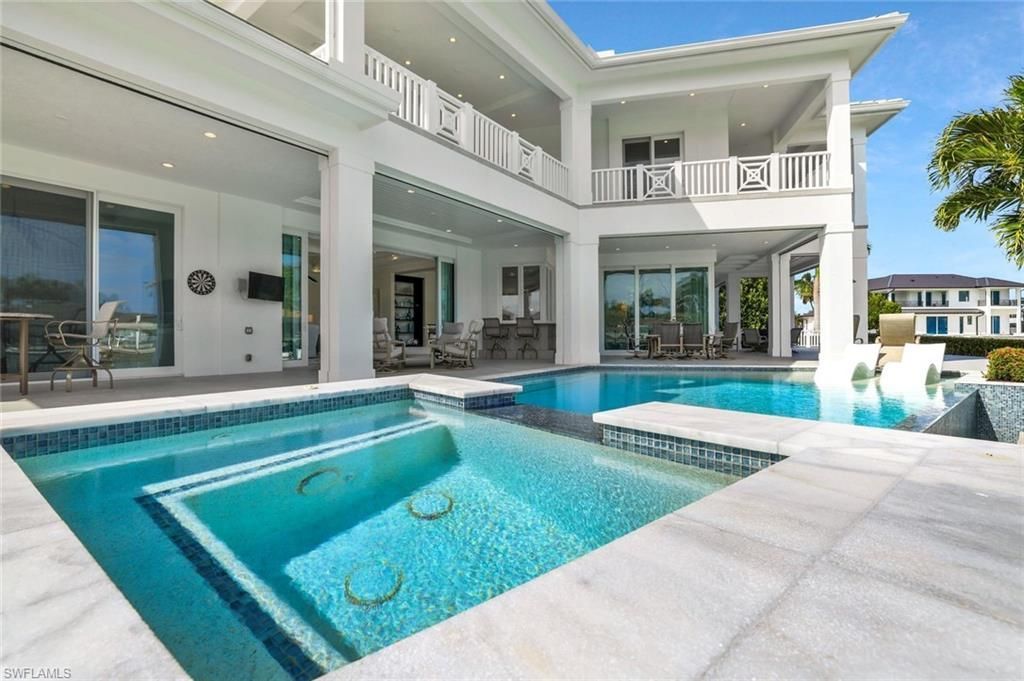 689 Pelican Ct , Marco Island, FL 34145 Photo