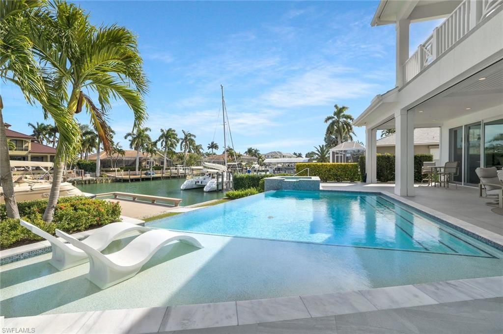 689 Pelican Ct , Marco Island, FL 34145 Photo