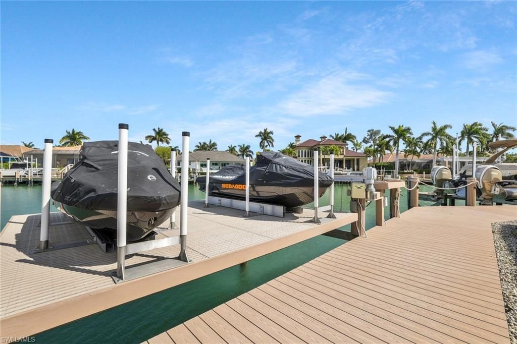 689 Pelican Ct , Marco Island, FL 34145 Photo