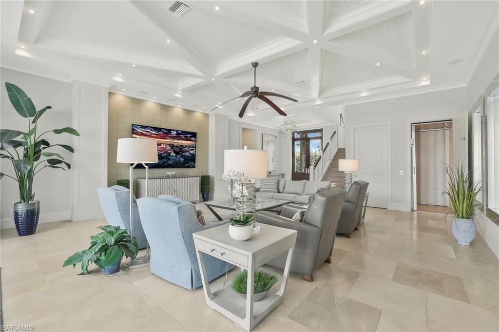 689 Pelican Ct , Marco Island, FL 34145 Photo