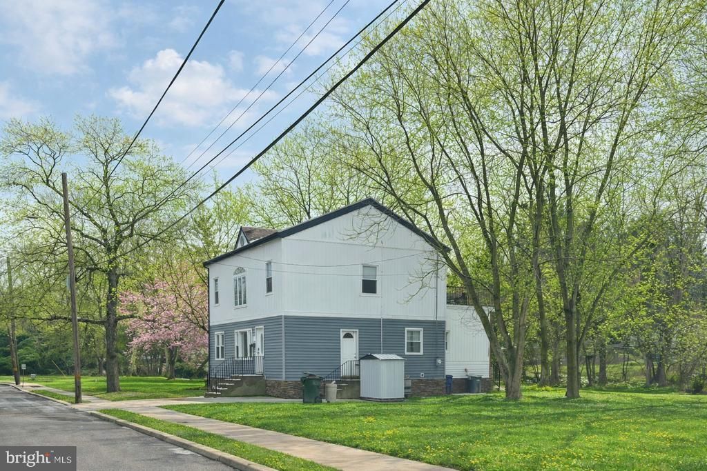 2972 MADISON AVENUE , ABINGTON, PA 19001