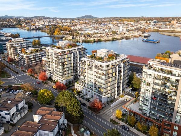 373 Tyee Rd, Unit 308, Victoria, BC V9A 0B3
