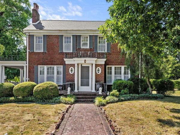 101 Cave St, Tuscumbia, AL