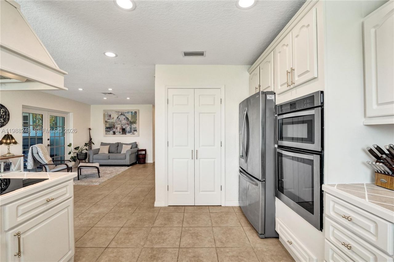 4701 SW 110th Ave, Davie, FL 33328 Photo