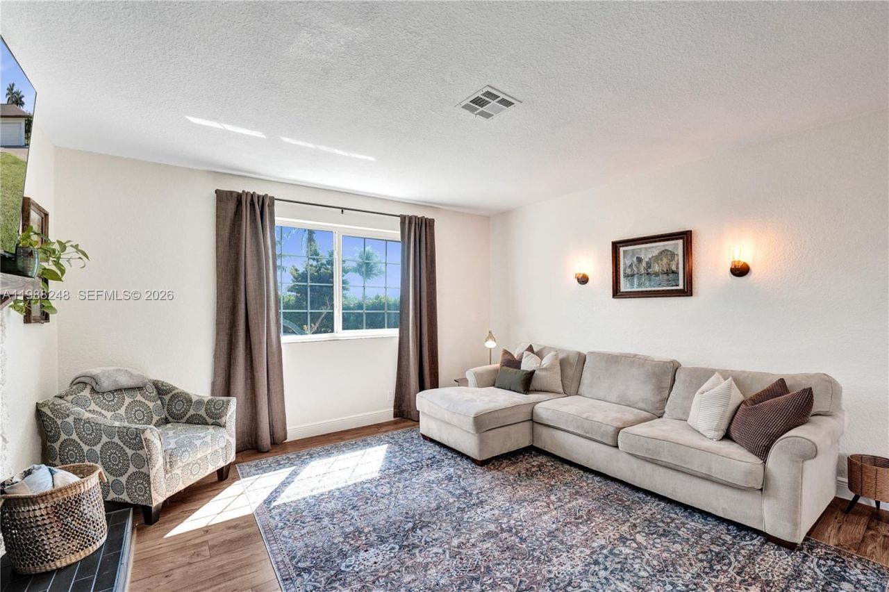 4701 SW 110th Ave, Davie, FL 33328 Photo