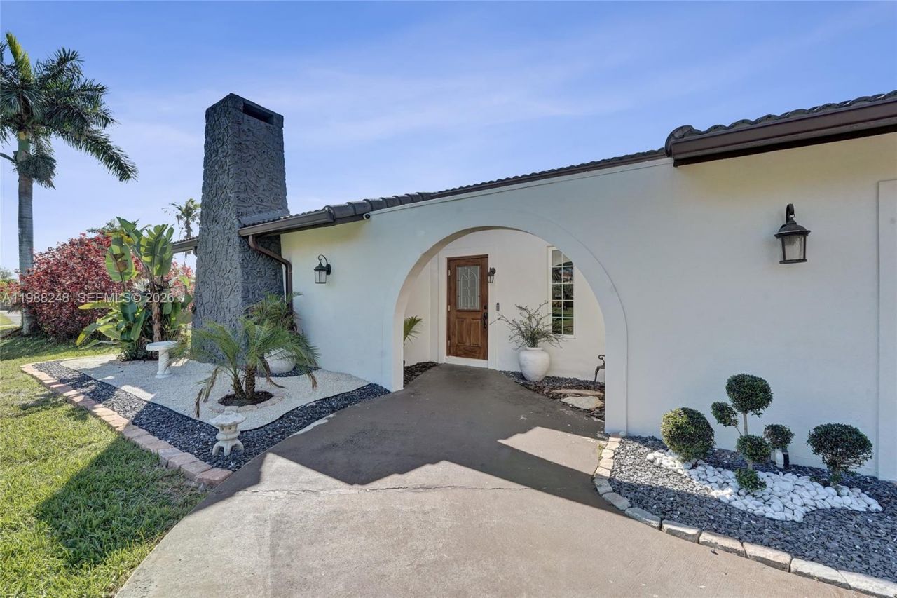 4701 SW 110th Ave, Davie, FL 33328 Photo