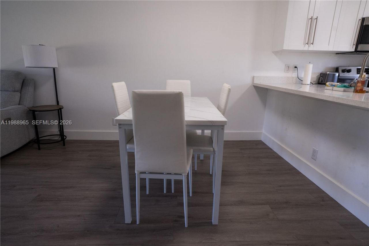 2800 NW 47th Ter, Unit 103B, Lauderdale Lakes, FL 33313 Photo