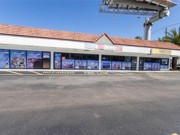 10550 NW 77 Ct, Hialeah Gardens, FL 33016