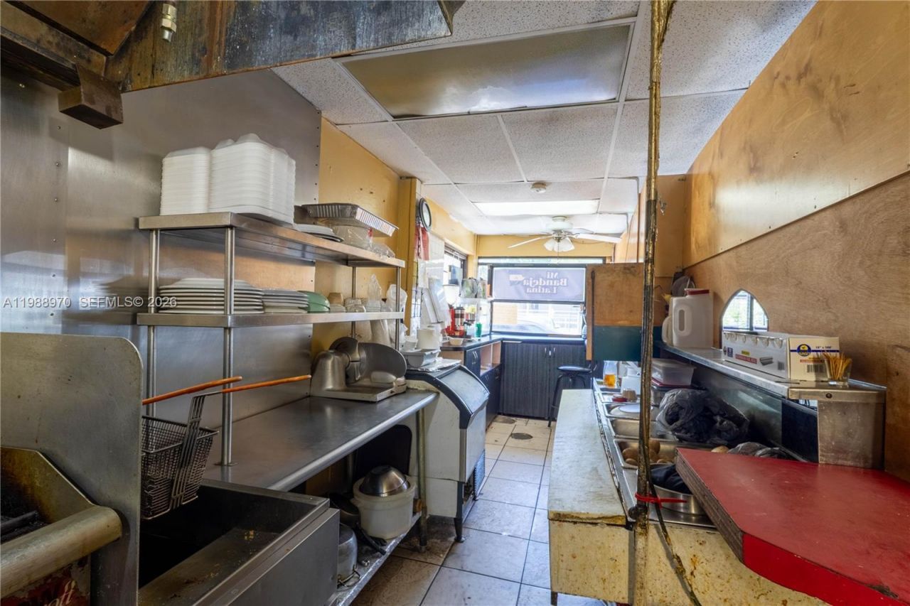 10550 NW 77 Ct, Hialeah Gardens, FL 33016 Photo