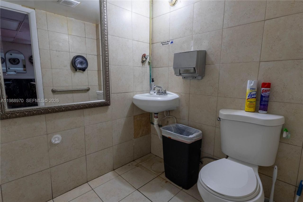 10550 NW 77 Ct, Hialeah Gardens, FL 33016 Photo