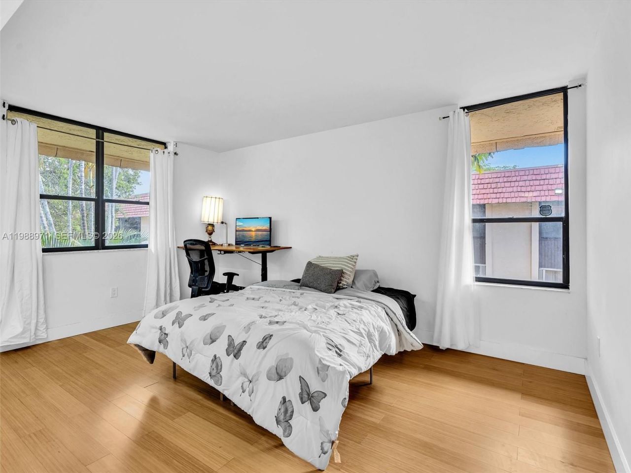 770 NE 199th St, Unit 204F, Miami, FL 33179 Photo