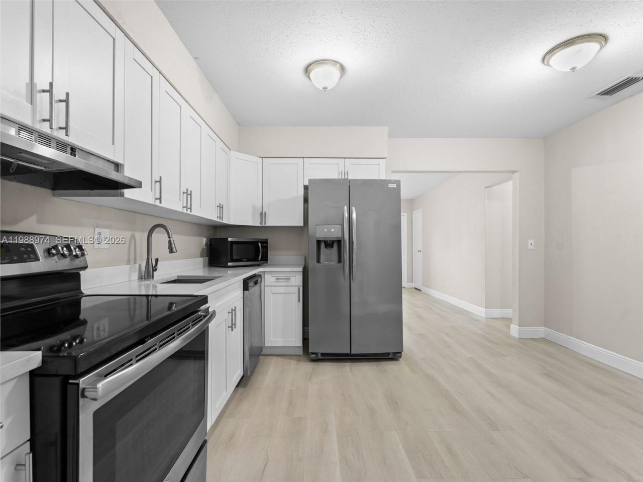 5880 NW 19th St , Unit A, Sunrise, FL 33313 Photo