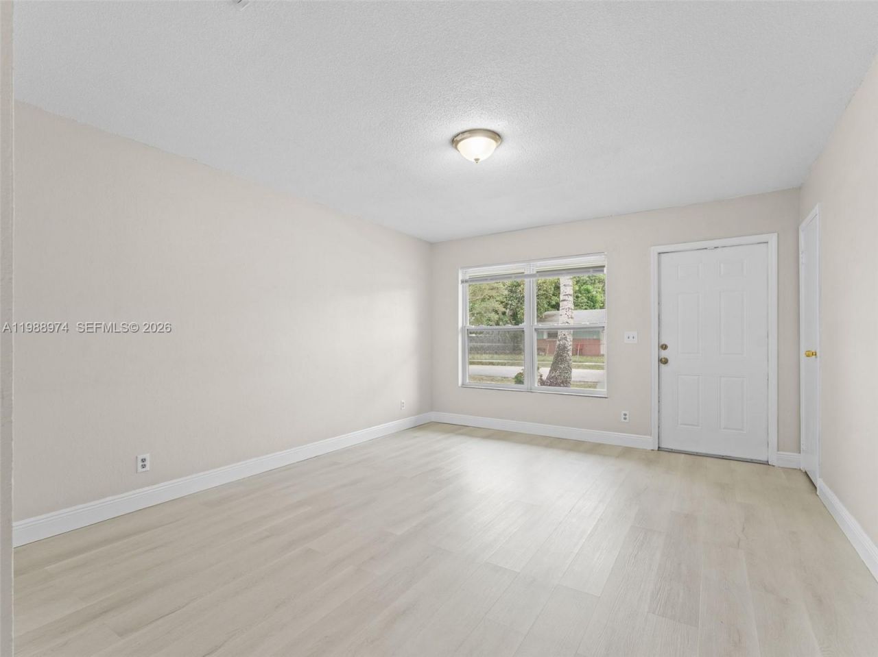 5880 NW 19th St , Unit A, Sunrise, FL 33313 Photo