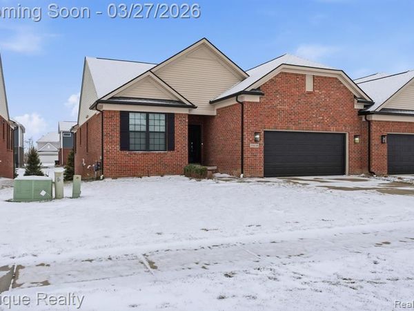 55638 Oak Pointe Drive, Shelby Twp, MI 48315