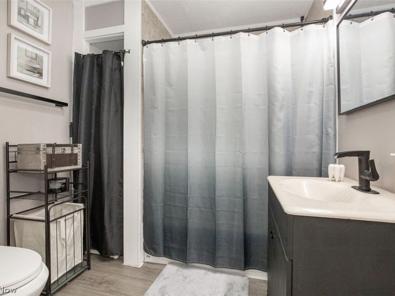 370 Taft Avenue, Bedford, OH 44146 Photo 16