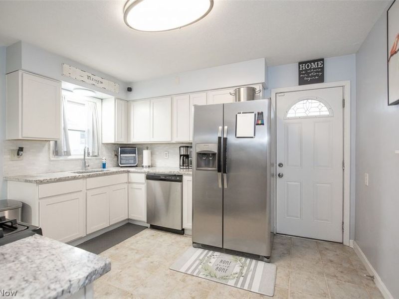 370 Taft Avenue, Bedford, OH 44146 Photo 9