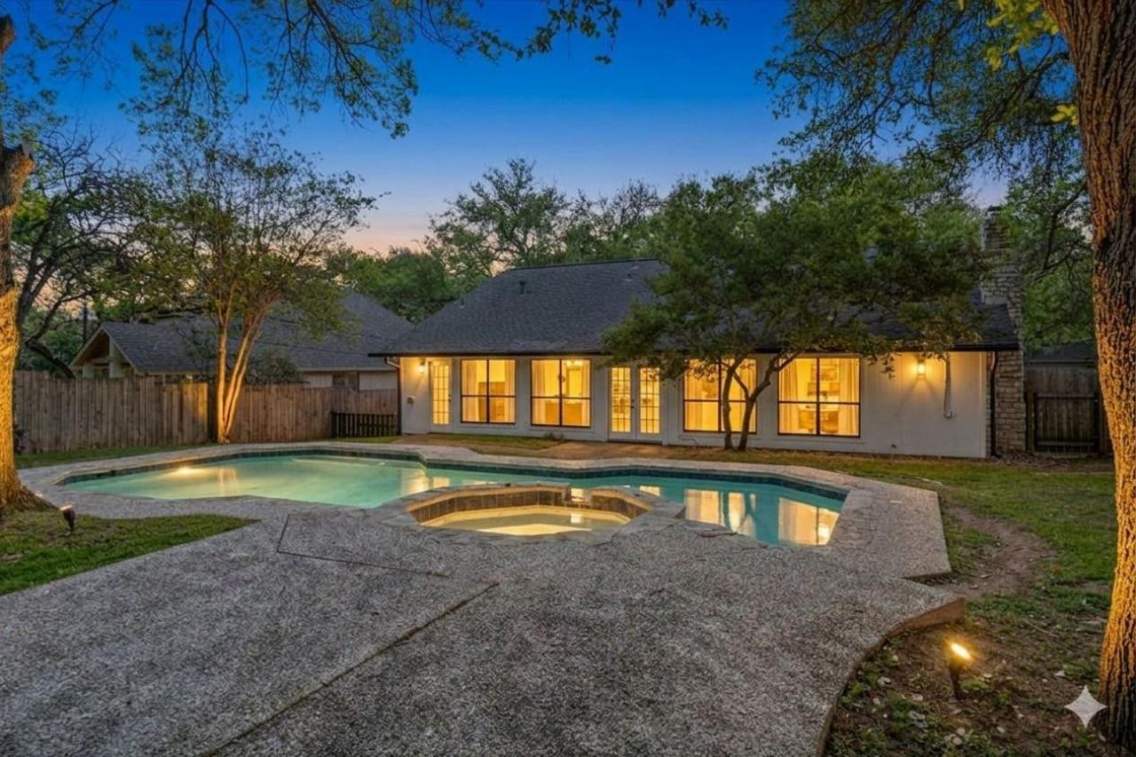 7112 Fireoak Dr, Austin, TX 78759 Main Photo