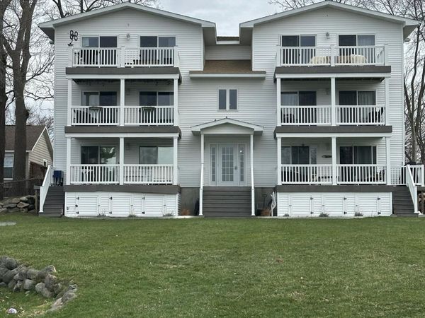 11038 Portage Road, Unit 6, Portage, MI 49002