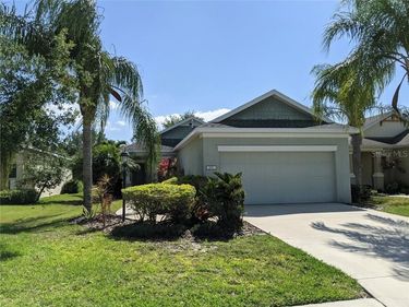 4911 NEWPORT NEWS CIRCLE , LAKEWOOD RANCH, FL 34211