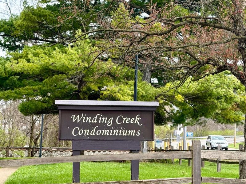 2215 Noe Bixby Road, Columbus, OH 43232 Photo 3