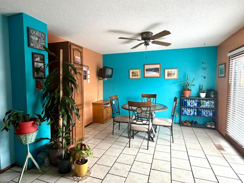 2215 Noe Bixby Road, Columbus, OH 43232 Photo 4