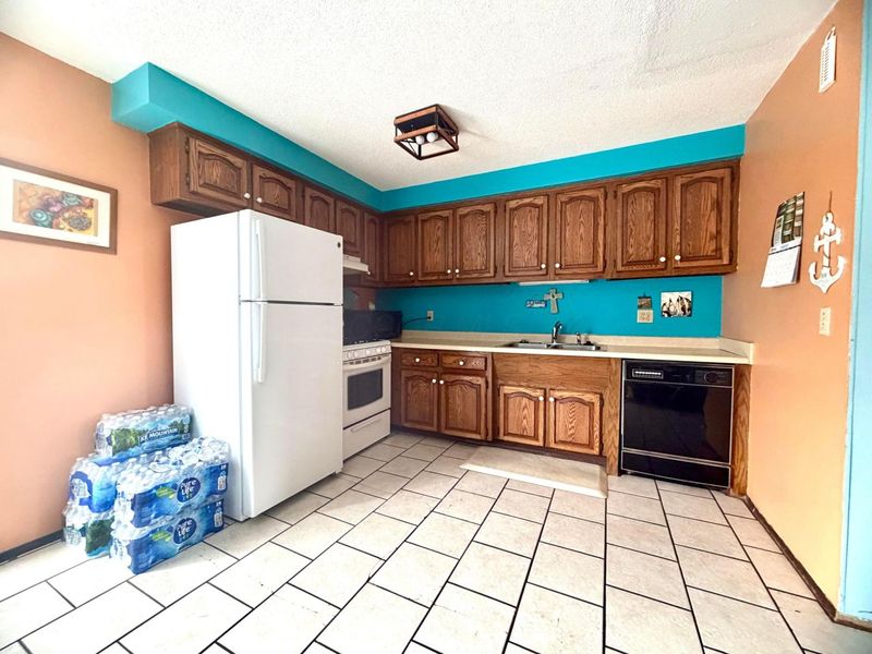 2215 Noe Bixby Road, Columbus, OH 43232 Photo 6