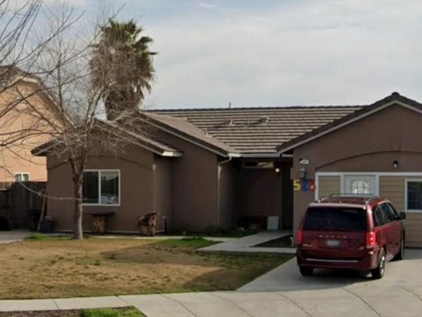 526 Castlerock Court, Los Banos, CA 93635