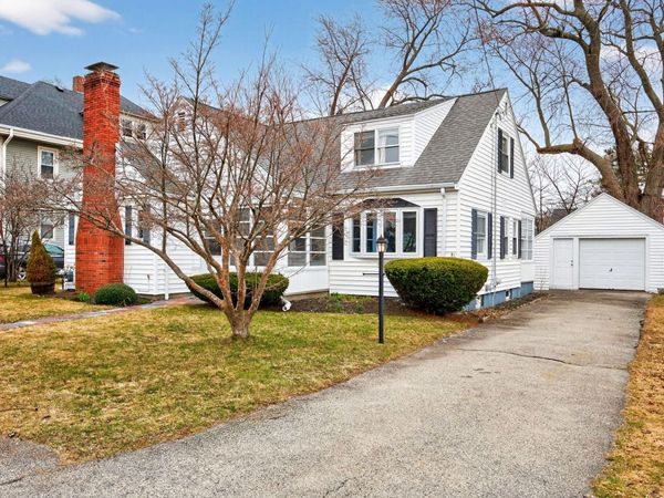 38 Saunders Street, Weymouth, MA 02191