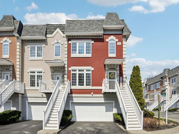 105 Alexander Court, Nanuet, NY 10954