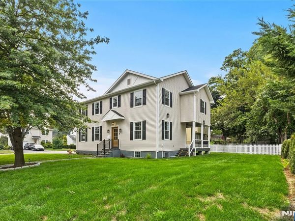 24 Ryder Road, FAIRLAWN, NJ 07410