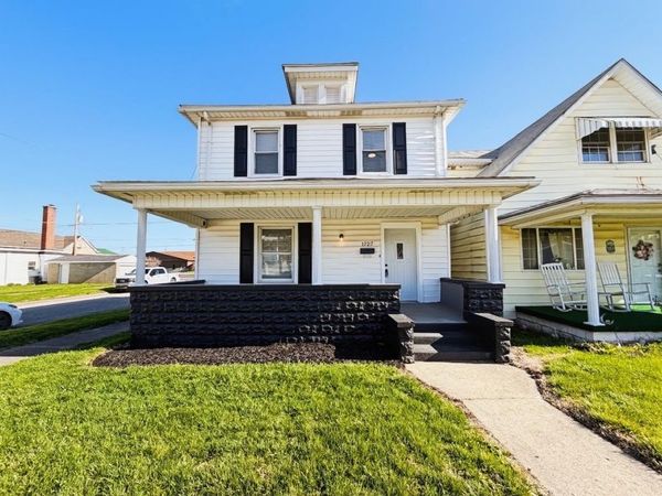 1727 Pine St., Kenova, WV 25530