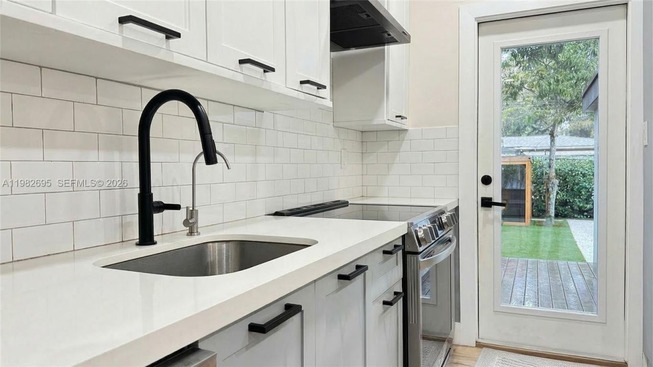 13900 NE 16th Ct , North Miami, FL 33181 Photo