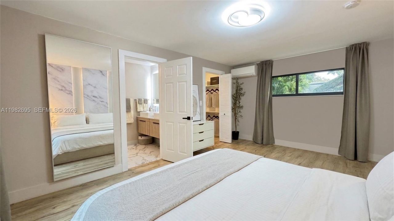 13900 NE 16th Ct , North Miami, FL 33181 Photo