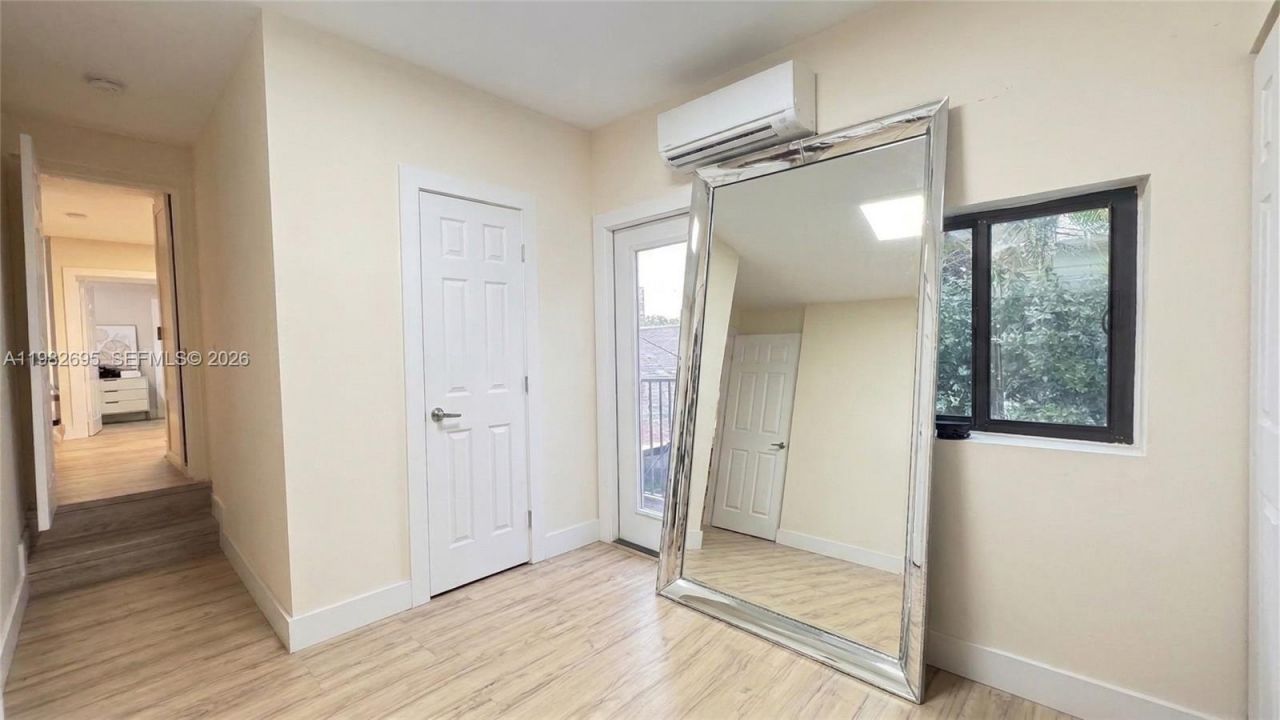 13900 NE 16th Ct , North Miami, FL 33181 Photo