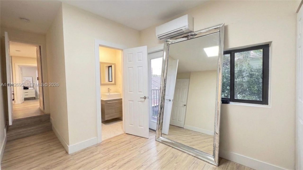 13900 NE 16th Ct , North Miami, FL 33181 Photo