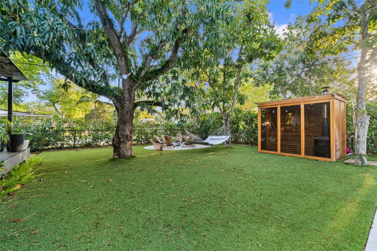 13900 NE 16th Ct , North Miami, FL 33181 Photo